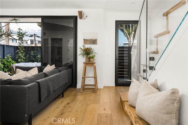 412 29th Street, Newport Beach CA: https://media.crmls.org/medias/20ab3493-a9d6-4872-a580-8e6364caec7b.jpg