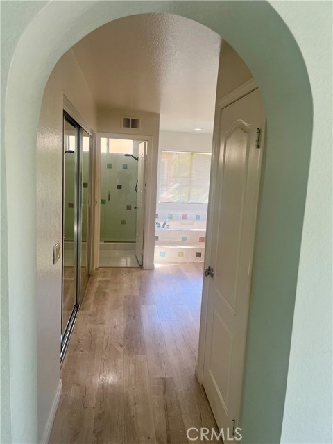 Detail Gallery Image 12 of 29 For 5018 Evanwood Ave, Oak Park,  CA 91377 - 4 Beds | 2/1 Baths