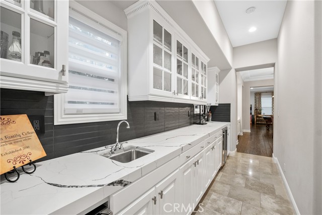 1 Running Brook Drive, Coto de Caza CA: https://media.crmls.org/medias/20ab4829-7a0a-469a-a5ee-62996b8aa978.jpg