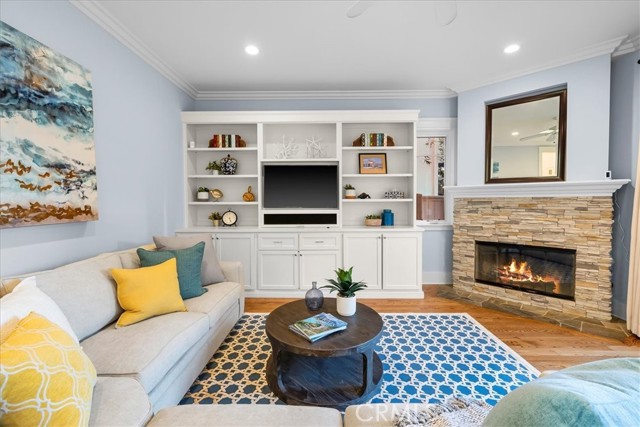 1900 Walnut Avenue, Manhattan Beach, California 90266, 5 Bedrooms Bedrooms, ,4 BathroomsBathrooms,Residential,Sold,Walnut,SB21229114