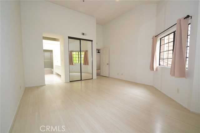 2555 Plaza Del Amo, Torrance CA: https://media.crmls.org/medias/20abe691-bfa2-4340-a897-e8aab4539a61.jpg