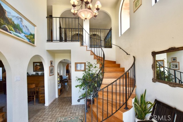 1924 Surrey Way, Paso Robles CA: https://media.crmls.org/medias/20accdaa-9553-423c-a55d-564d5f00faa7.jpg