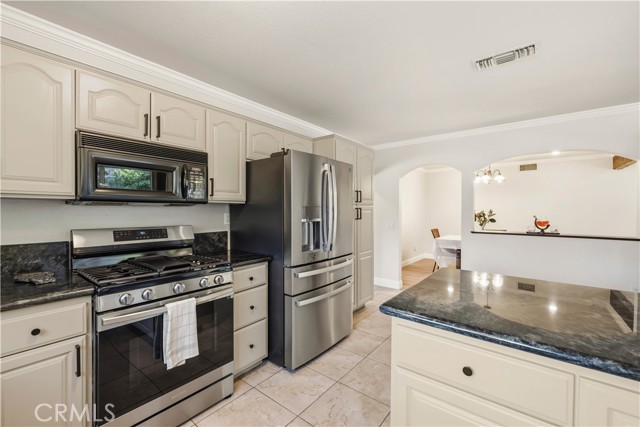18740 Vicci Street photo 12
