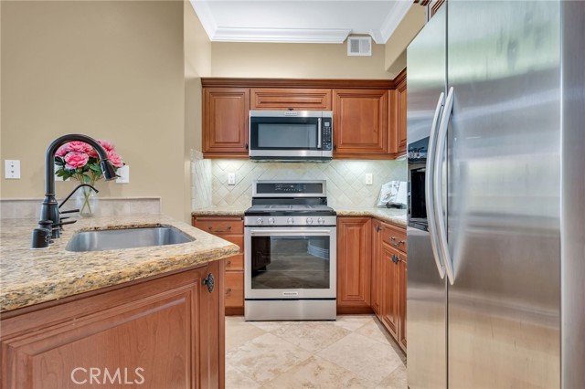 Detail Gallery Image 22 of 43 For 901 Deep Valley #104,  Rolling Hills Estates,  CA 90274 - 2 Beds | 2 Baths