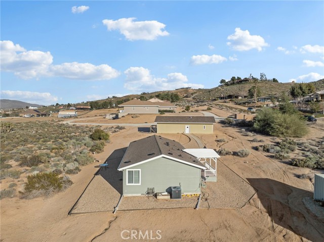 Detail Gallery Image 9 of 70 For 21972 Ocotillo Way, Apple Valley,  CA 92308 - 3 Beds | 2/1 Baths