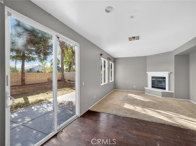 Detail Gallery Image 3 of 30 For 600 Freeport, Oxnard,  CA 93035 - 4 Beds | 2/1 Baths