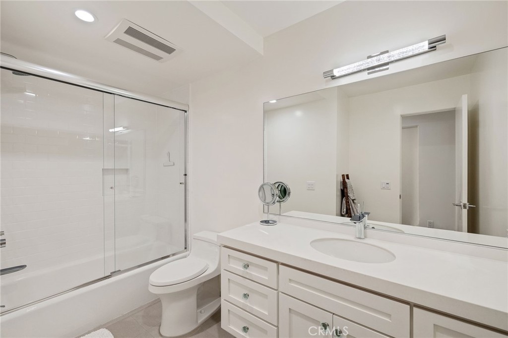 3200 La Rotonda Drive 411