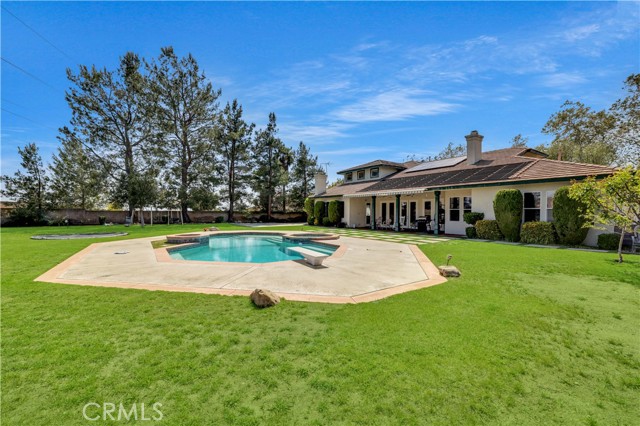 1050 Fuller Drive, Claremont CA: https://media.crmls.org/medias/20ae7c1e-71d4-492b-8e7b-154db95d88c6.jpg