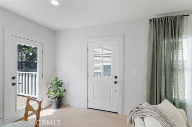 Detail Gallery Image 11 of 14 For 2628 Crestmoore, Los Angeles,  CA 90065 - 1 Beds | 1 Baths