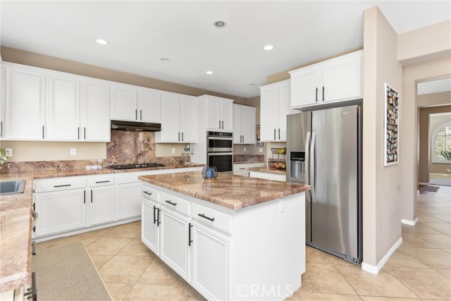 Detail Gallery Image 10 of 48 For 33741 Mckenny, Yucaipa,  CA 92399 - 5 Beds | 4 Baths