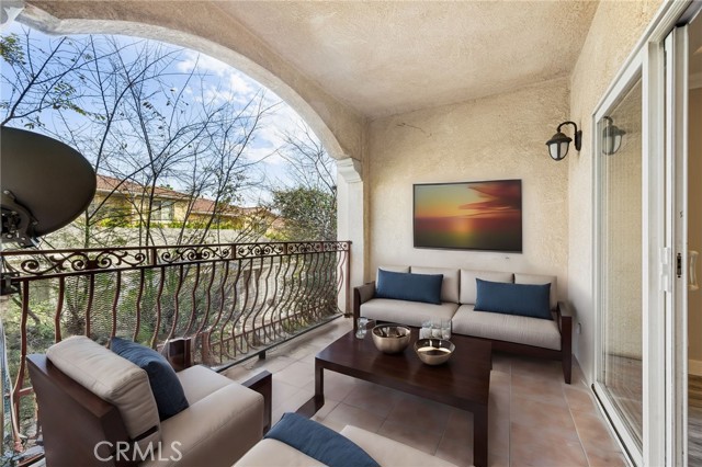 Detail Gallery Image 12 of 22 For 2524 Montrose Ave #103,  Montrose,  CA 91020 - 5 Beds | 3/1 Baths