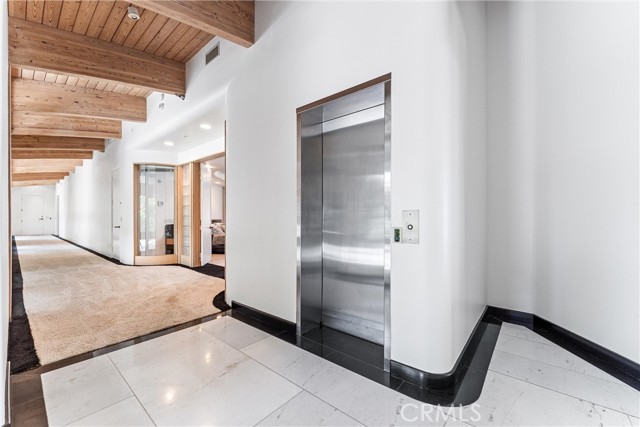 2360 Boulder Bluffs Court, Riverside CA: https://media.crmls.org/medias/20b10b41-cce8-47ee-930d-2c518f3202df.jpg