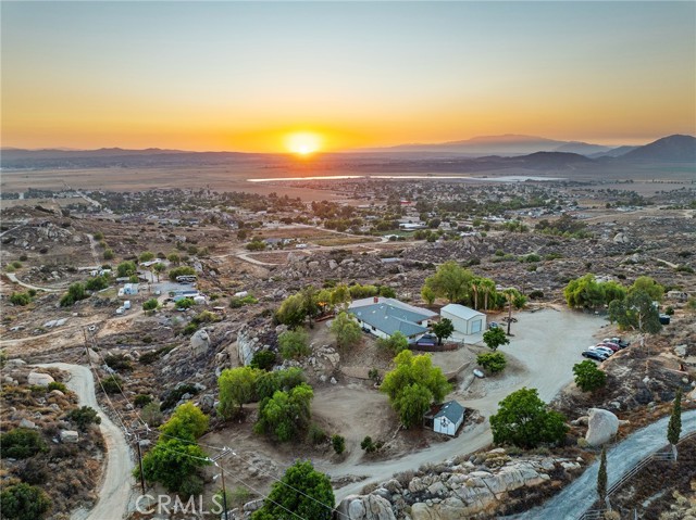 29740 Nogues Road, Nuevo CA: https://media.crmls.org/medias/20b1373e-f441-4638-b0d7-7977c09ab450.jpg