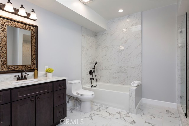 Detail Gallery Image 26 of 29 For 3236 Royal Oaks Dr #2,  Thousand Oaks,  CA 91362 - 3 Beds | 2/1 Baths