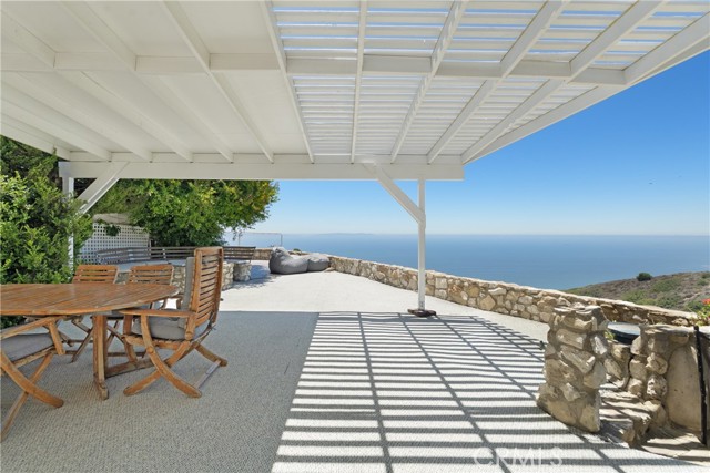3666 Greve Drive, Rancho Palos Verdes CA: https://media.crmls.org/medias/20b1d88d-1510-4569-b290-b9bf925025b6.jpg