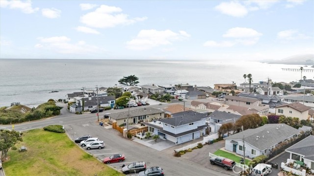 31 N 3rd Street, Cayucos CA: https://media.crmls.org/medias/20b2d5ec-88f4-4825-b293-dcaab39d36fb.jpg