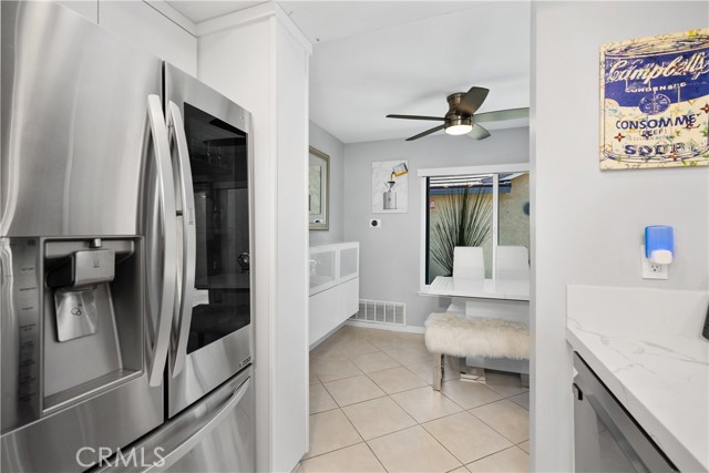 40 Tangerine, Irvine CA: https://media.crmls.org/medias/20b310db-f43e-4704-a255-57d0ffc59e6e.jpg