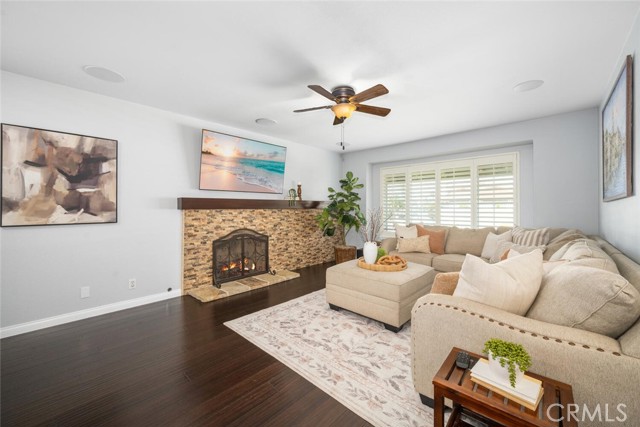 Detail Gallery Image 10 of 58 For 2432 Chippewa Ave, Placentia,  CA 92870 - 4 Beds | 2 Baths
