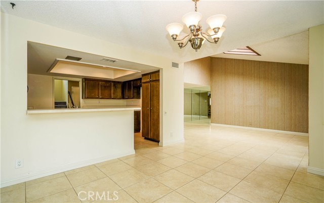26005 Andrea Court, Mission Viejo CA: https://media.crmls.org/medias/20b4078d-a1dd-4677-8135-0aba5d09dde4.jpg