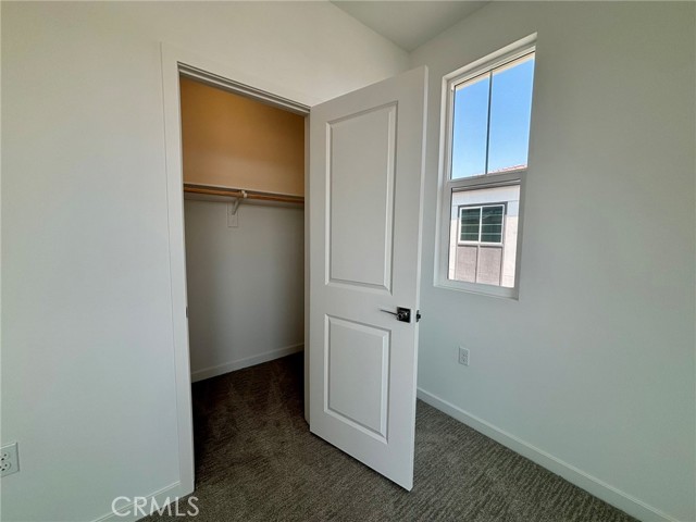6136 Valentina Way, Eastvale CA: https://media.crmls.org/medias/20b491b4-414f-460c-bf96-dddd0aa093ac.jpg