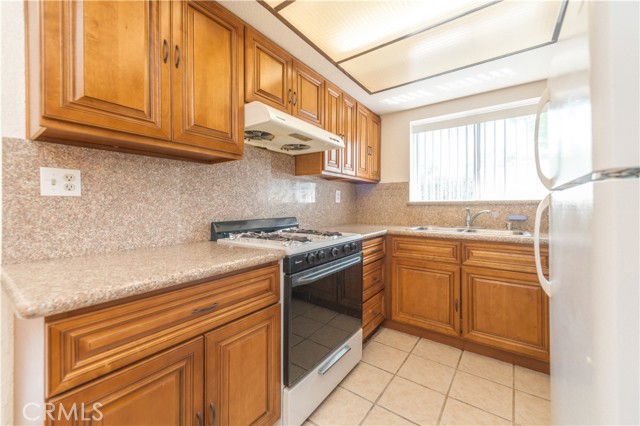 Detail Gallery Image 7 of 17 For 1508 Millcreek #128,  West Covina,  CA 91791 - 3 Beds | 2/1 Baths