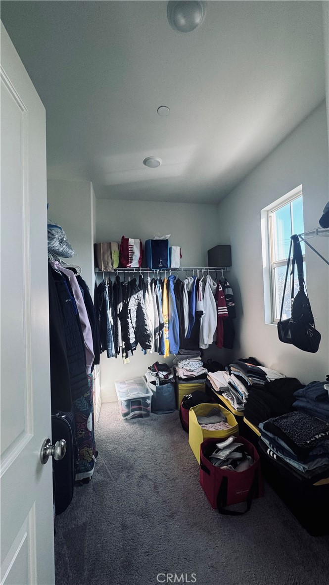 https://media.crmls.org/medias/20b55c60-b1dc-4ce8-8904-4d1f92548a4f.jpg?preset=X-Large