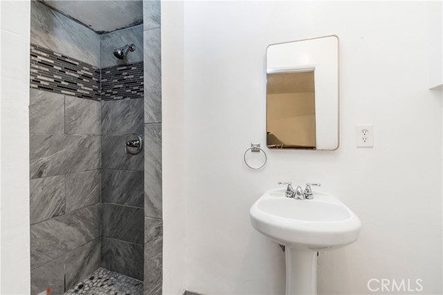 2010 Manhattan Beach Boulevard, Redondo Beach, California 90278, ,Residential Income,Sold,Manhattan Beach,PW23197106