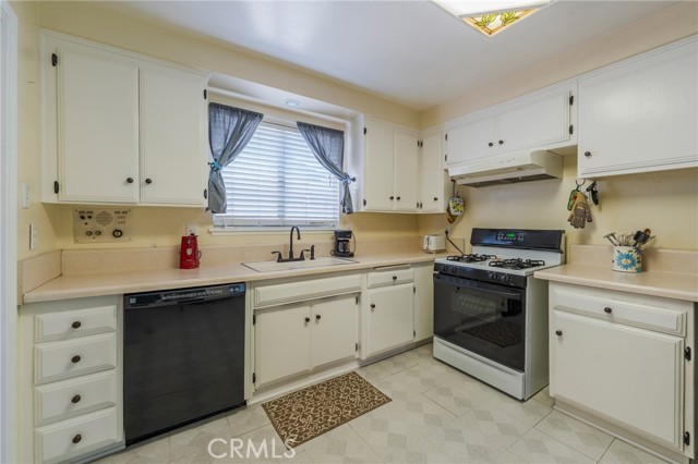 Image 9 of 48 For 2433 Dollar Street