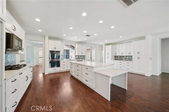 Detail Gallery Image 17 of 49 For 32101 Daisy Dr, Winchester,  CA 92596 - 4 Beds | 3 Baths