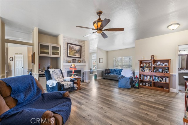 Detail Gallery Image 7 of 50 For 4837 Avalon, Yucca Valley,  CA 92284 - 4 Beds | 2/1 Baths