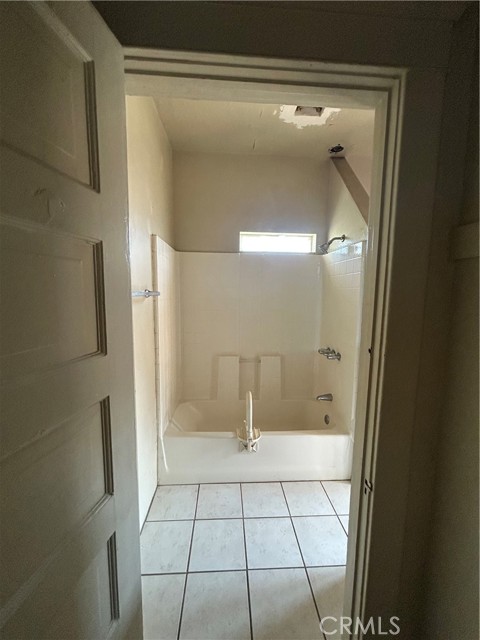 828 Maine photo 26