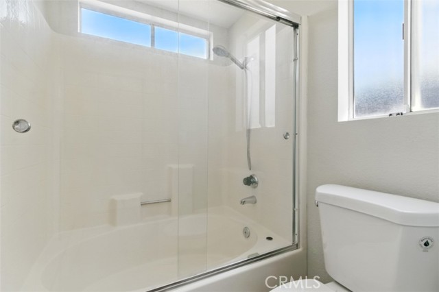 11979 Savona Dr, Fontana CA: https://media.crmls.org/medias/20b76a7a-9eac-4583-aa85-09c692e7af66.jpg