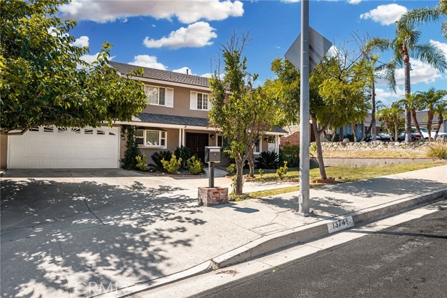 13741 Gavina Avenue photo 2