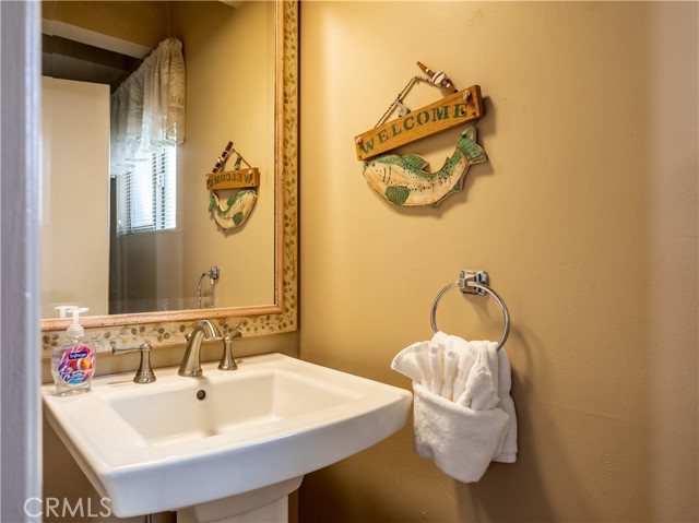 Detail Gallery Image 20 of 29 For 764 St Moritz Dr, Big Bear Lake,  CA 92315 - 2 Beds | 1/1 Baths