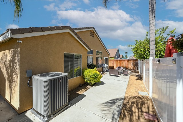 Detail Gallery Image 19 of 24 For 1214 Autumnwood Ln, Perris,  CA 92571 - 3 Beds | 2 Baths