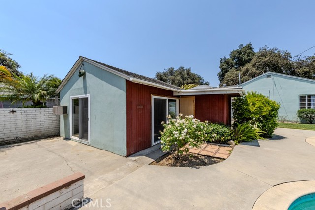 210 N Alberta Place, Fullerton CA: https://media.crmls.org/medias/20b9ca0b-37e1-41e7-ae97-edf4e4f60ae0.jpg