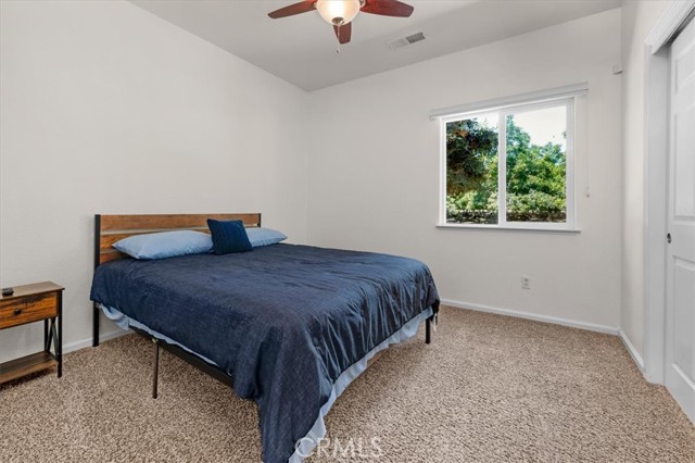 13715 E Nebraska Avenue, Kingsburg CA: https://media.crmls.org/medias/20b9ffc8-c218-4d65-a258-c787676b7a98.jpg