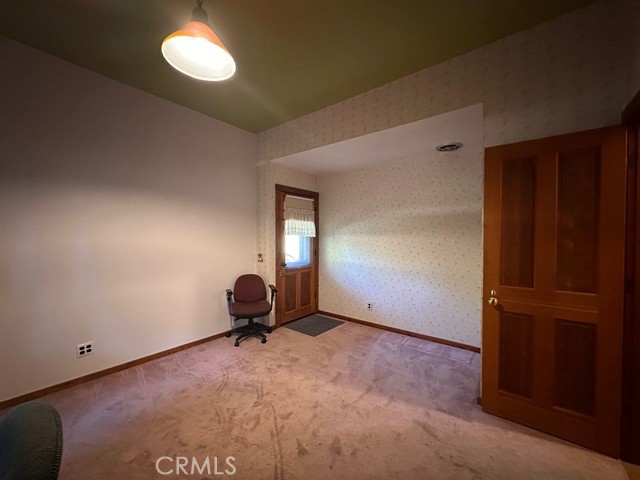 https://media.crmls.org/medias/20bd9f4c-5fc0-454e-97d3-b8be889c26be.jpg?preset=X-Large