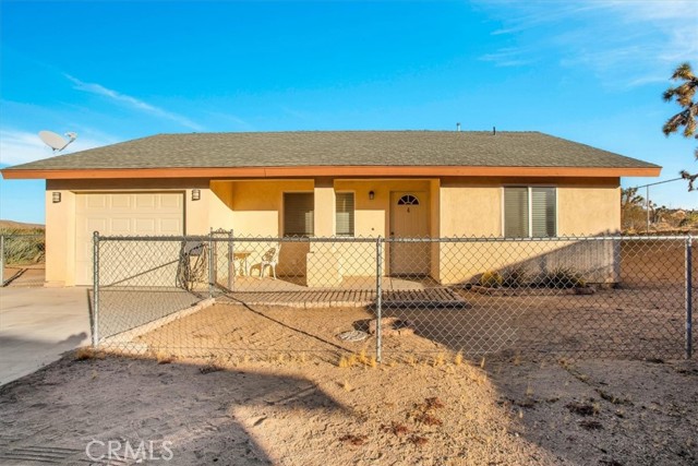 60803 Division Street, Joshua Tree CA: https://media.crmls.org/medias/20bda994-76a6-4de5-b6ec-a641c21a3c6a.jpg