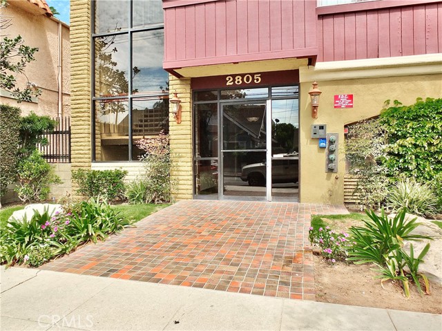 Detail Gallery Image 6 of 74 For 2805 E 3rd Street #10 #10,  Long Beach,  CA 90814 - 2 Beds | 2 Baths