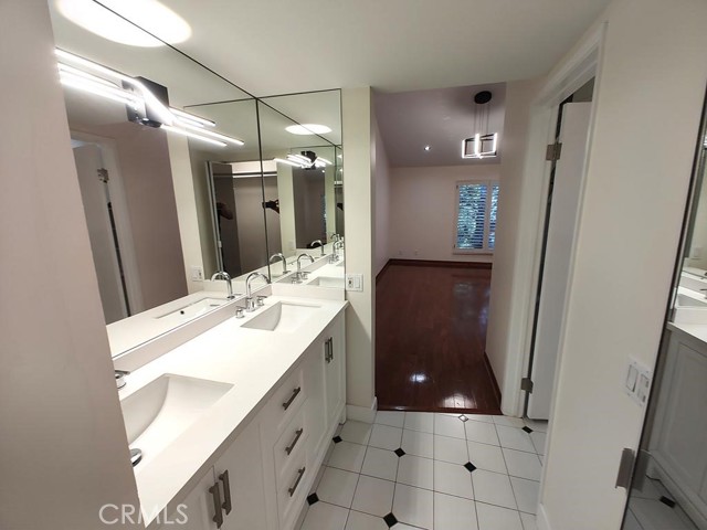 1888 Greenfield Avenue, Los Angeles CA: https://media.crmls.org/medias/20becba3-05c7-42b1-abc6-ff9f82325df2.jpg