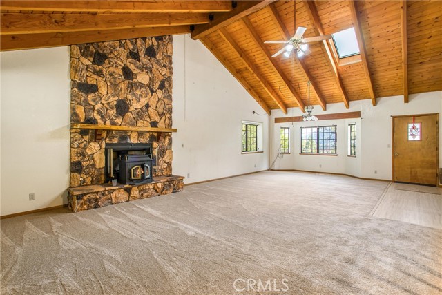 Detail Gallery Image 8 of 53 For 963 Jungfrau Dr, Crestline,  CA 92325 - 3 Beds | 3/1 Baths