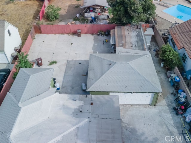 1007 E Kay Street, Compton CA: https://media.crmls.org/medias/20c05c32-35da-4ba2-b3d3-403a8299f12f.jpg