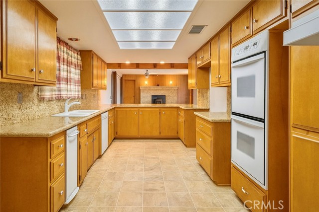 1515 W Avenue O12, Palmdale CA: https://media.crmls.org/medias/20c0f1a6-db4e-409e-9d41-2bcb2b31cc20.jpg