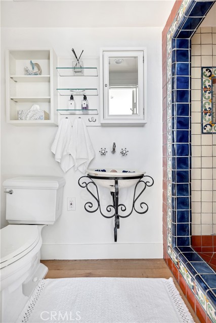 802 Rembrandt Drive, Laguna Beach CA: https://media.crmls.org/medias/20c10057-3d3e-42d9-be43-8de14d05648c.jpg