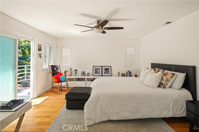 primary suite fits a king sized bed