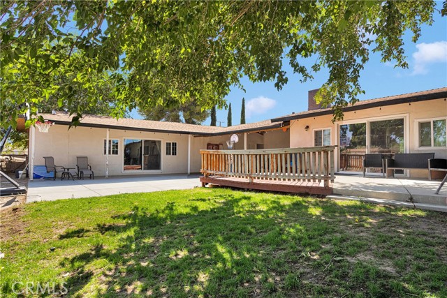 19545 Seneca Road, Apple Valley CA: https://media.crmls.org/medias/20c1cc50-9055-47af-ba06-a6bc80e6dd07.jpg