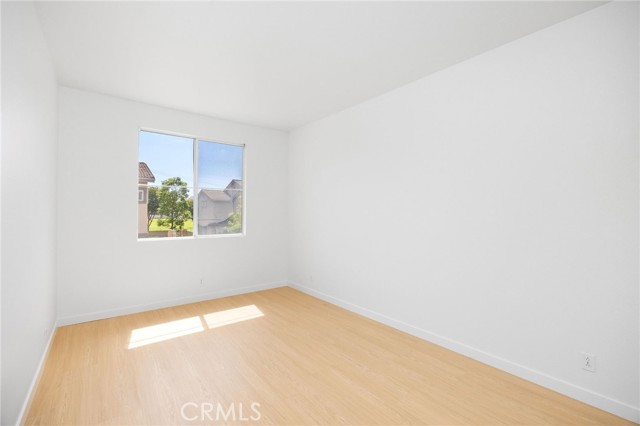 448 N Londonderry Lane, Orange CA: https://media.crmls.org/medias/20c1f279-47d8-4e55-acdf-5f2adfc89522.jpg