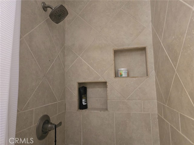 1121 Gladys Avenue, Long Beach CA: https://media.crmls.org/medias/20c375d9-db21-4a6b-81fd-1187ad6ceeb6.jpg