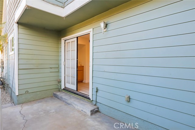 Detail Gallery Image 17 of 35 For 2215 Marshallfield Ln a,  Redondo Beach,  CA 90278 - 3 Beds | 2/1 Baths